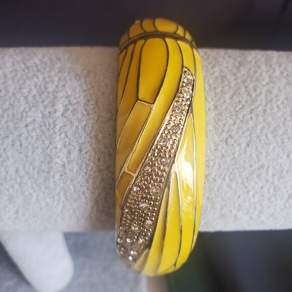 Sequin by Nordstrom Yellow Enamel‎ Hinged Bangle with Crystal Accents Gold Tone - Picture 2 of 9